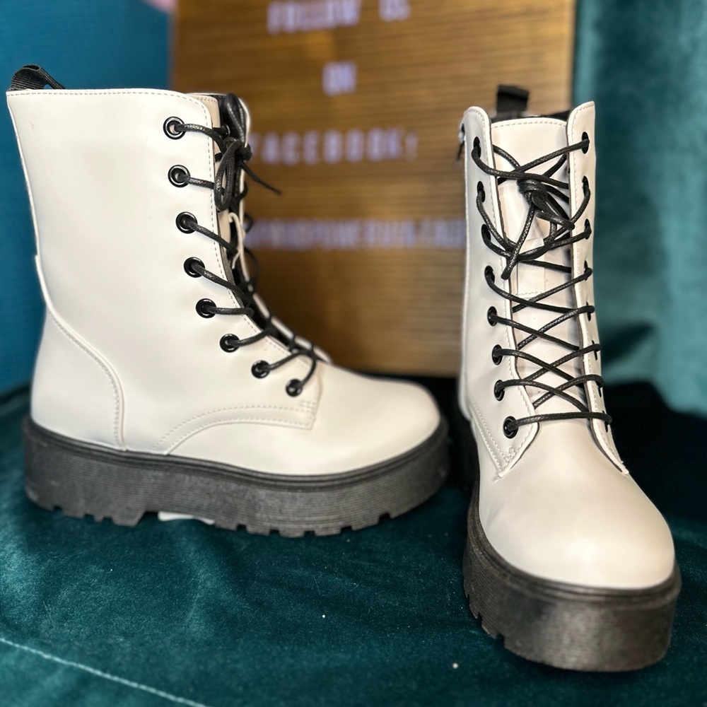 Yoki White Lace-Up Combat Boots